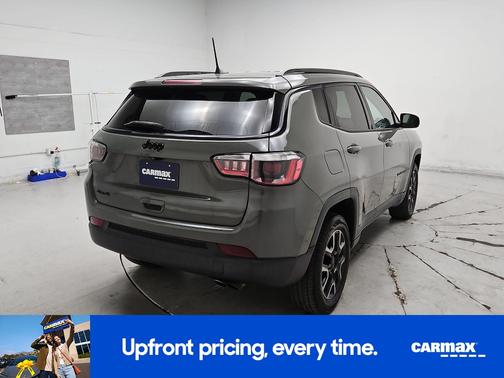 Gray 2019 Jeep Compass Upland