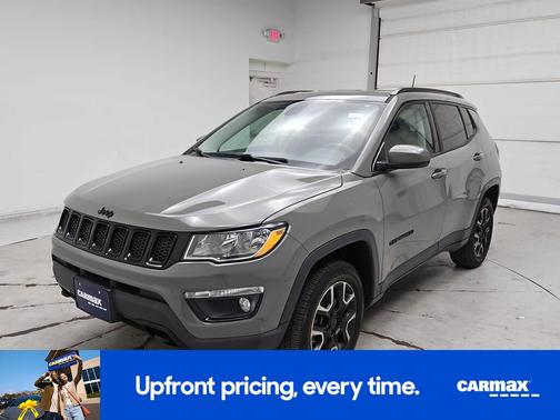 Gray 2019 Jeep Compass Upland