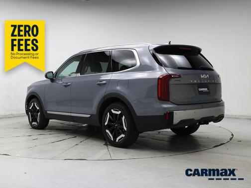 Gray 2024 Kia Telluride S