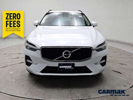 White 2023 Volvo XC60 B5 Core
