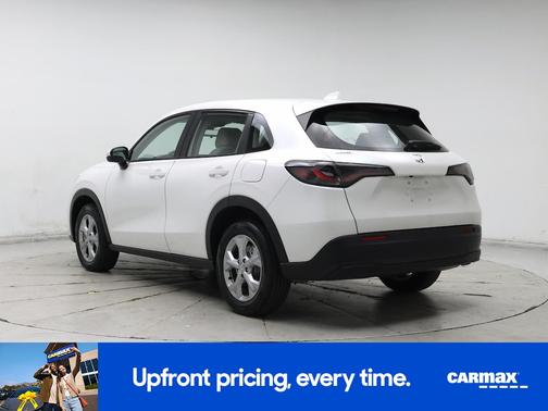 White 2025 Honda HR-V LX