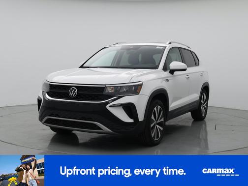 White 2023 Volkswagen Taos SE