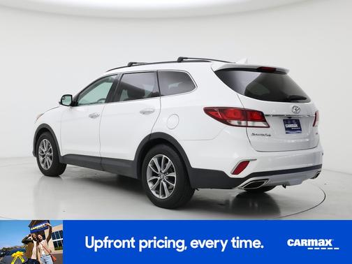 White 2017 Hyundai SANTA FE SE