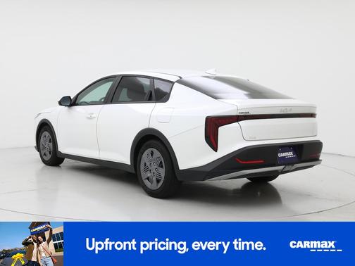 White 2025 Kia K4 LX
