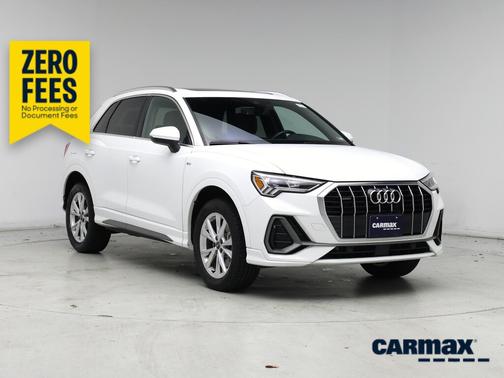 White 2024 Audi Q3 S-Line Premium