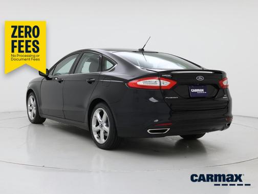 Black 2016 Ford Fusion SE
