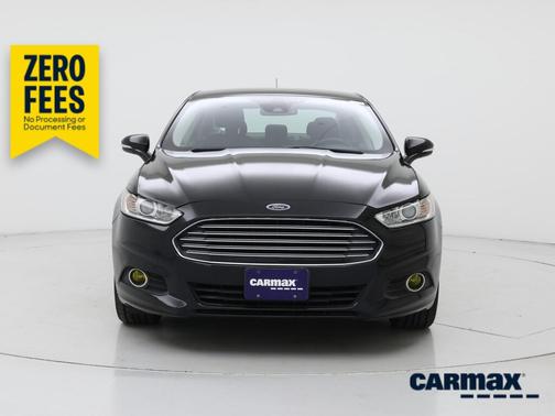 Black 2016 Ford Fusion SE