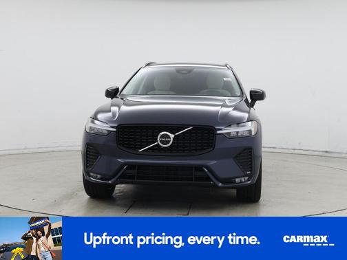 2023 Volvo XC60 B5 Plus Dark Theme