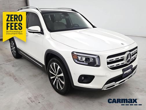 White 2022 Mercedes-Benz GLB 250