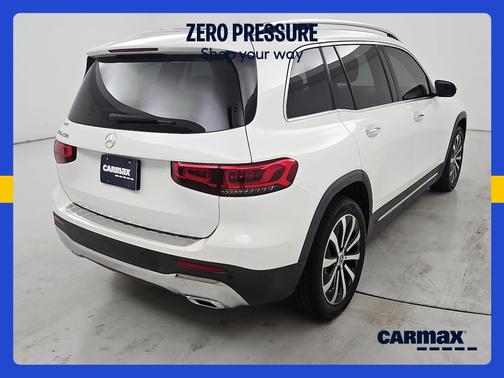 White 2022 Mercedes-Benz GLB 250