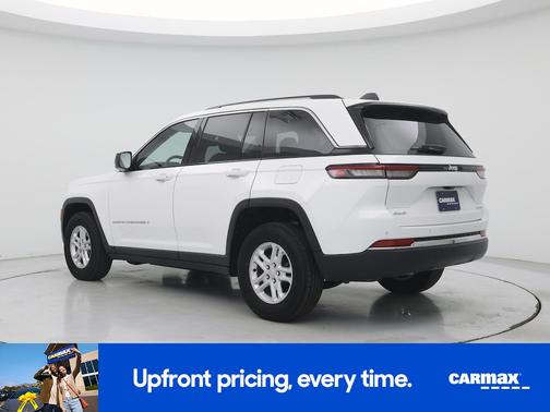 White 2023 Jeep Grand Cherokee Laredo