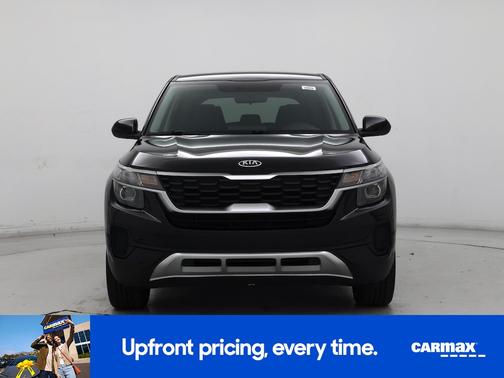 Black 2021 Kia Seltos LX