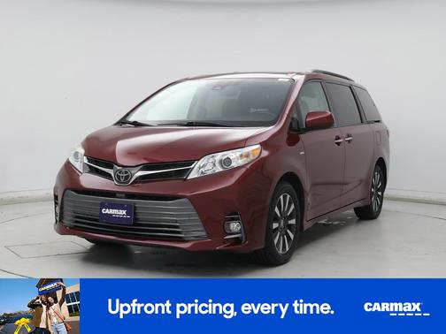 2019 Toyota Sienna XLE