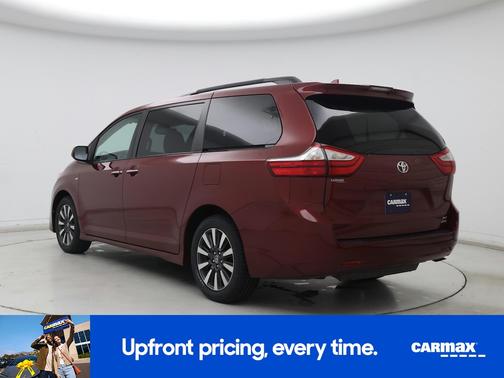 2019 Toyota Sienna XLE