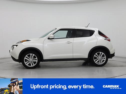 White 2016 Nissan Juke SL