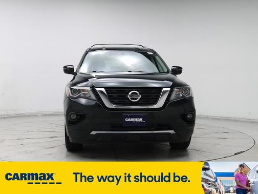 2018 Nissan Pathfinder SV