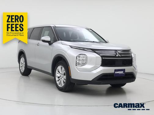 Silver 2025 Mitsubishi Outlander ES