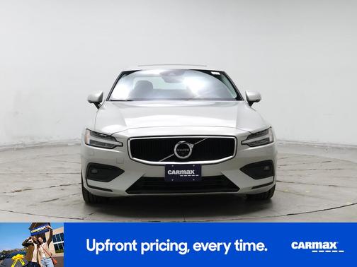 2020 Volvo S60 T5 Momentum