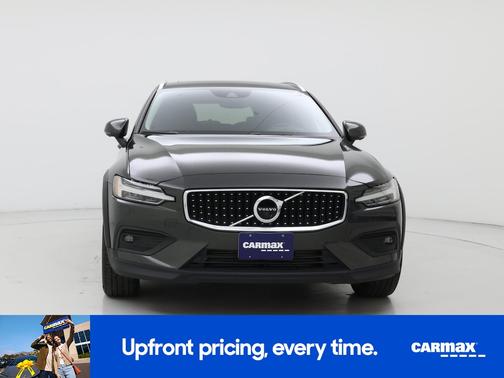 Gray 2022 Volvo V60 Cross Country T5