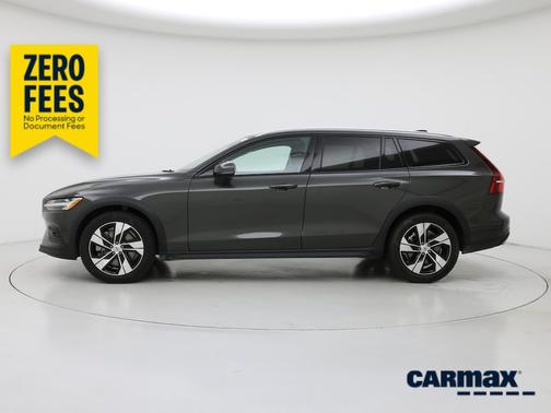 Gray 2022 Volvo V60 Cross Country T5