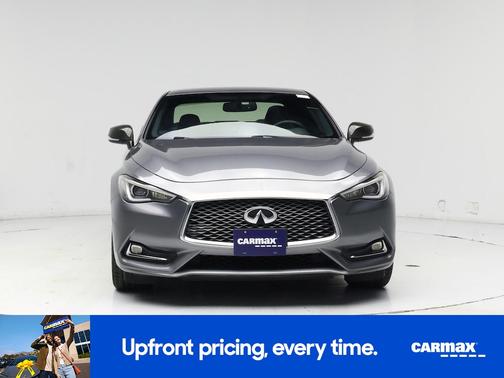 2018 INFINITI Q60 Luxe