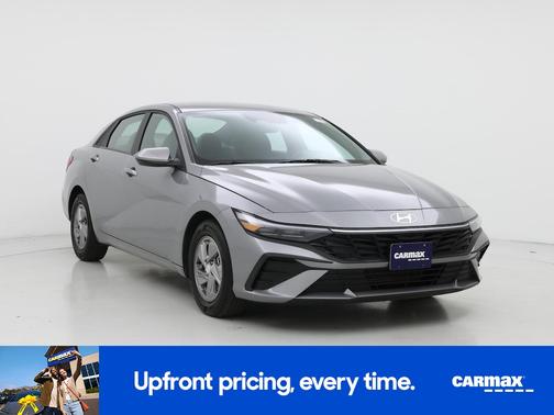 Gray 2025 Hyundai ELANTRA SE