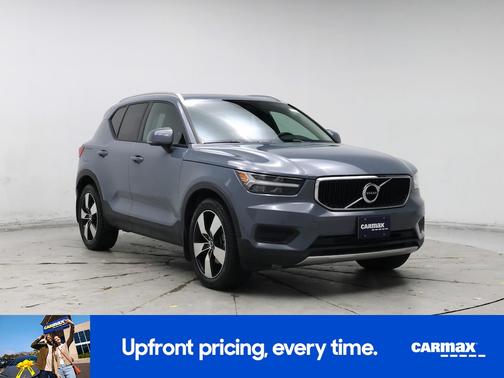 Blue 2020 Volvo XC40 T5 Momentum