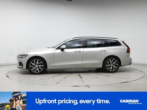 Silver 2020 Volvo V60 T5 Momentum