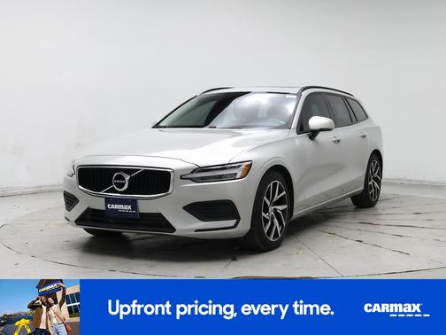 Silver 2020 Volvo V60 T5 Momentum