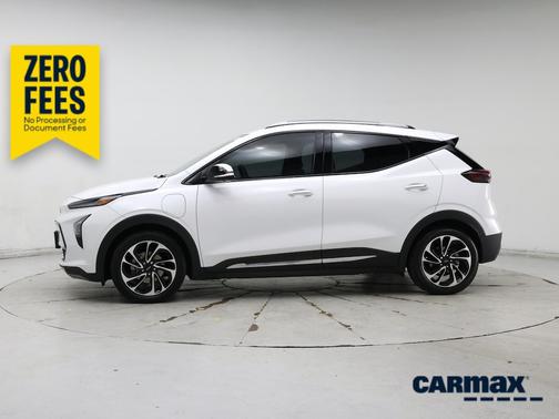 White 2023 Chevrolet Bolt EUV Premier