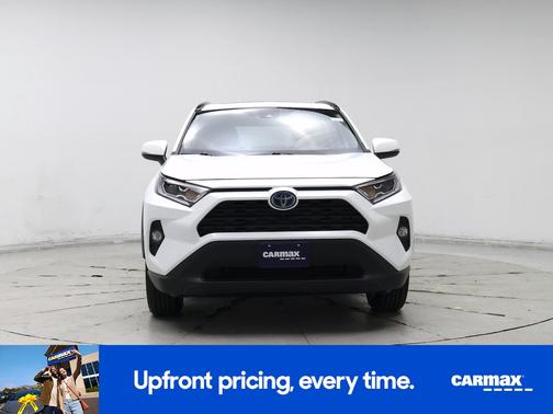 White 2021 Toyota RAV4 Hybrid XLE
