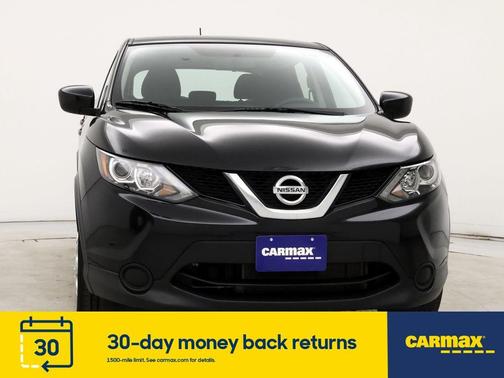 Photo 5 of 25 of 2017 Nissan Rogue Sport S