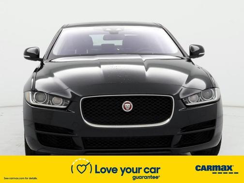 Photo 5 of 26 of 2017 Jaguar XE 35t Premium