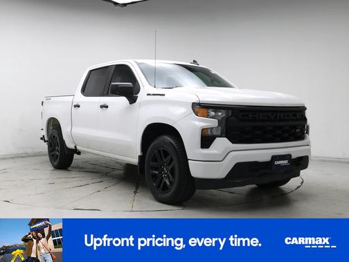 White 2022 Chevrolet Silverado 1500 Custom