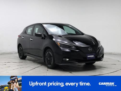 Black 2024 Nissan Leaf SV Plus
