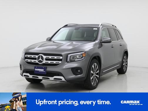 Gray 2023 Mercedes-Benz GLB 250