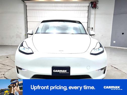 White 2024 Tesla Model Y Long Range