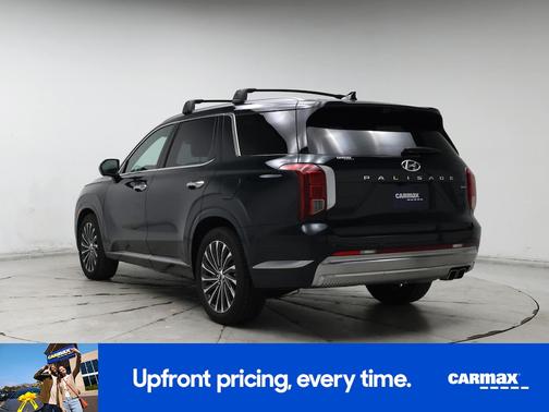 Green 2023 Hyundai PALISADE Calligraphy