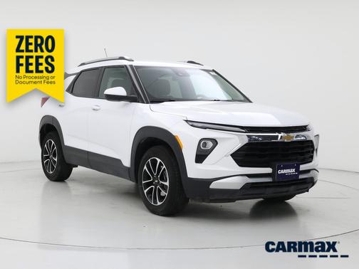 White 2025 Chevrolet Trailblazer LT