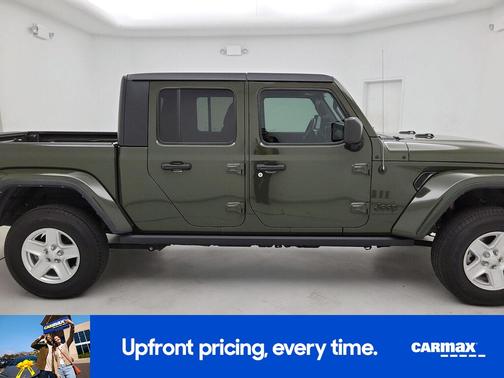 2022 Jeep Gladiator Sport S