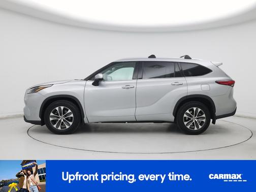 Silver 2021 Toyota Highlander XLE