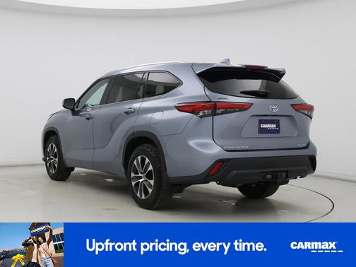 Blue 2021 Toyota Highlander XLE