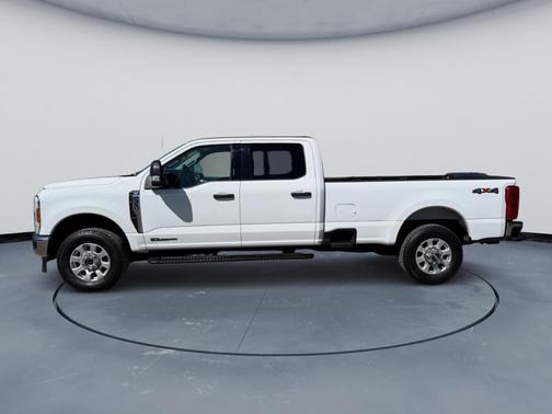 White 2024 Ford F-350 XLT