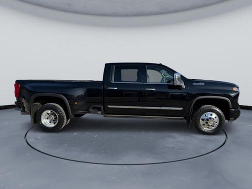 Black 2024 Chevrolet Silverado 3500 High Country