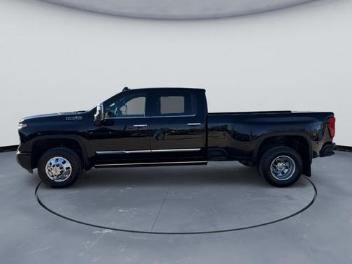 Black 2024 Chevrolet Silverado 3500 High Country