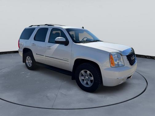 White Diamond Tri-Coat 2011 GMC Yukon SLT
