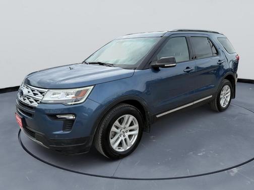Blue 2018 Ford Explorer XLT