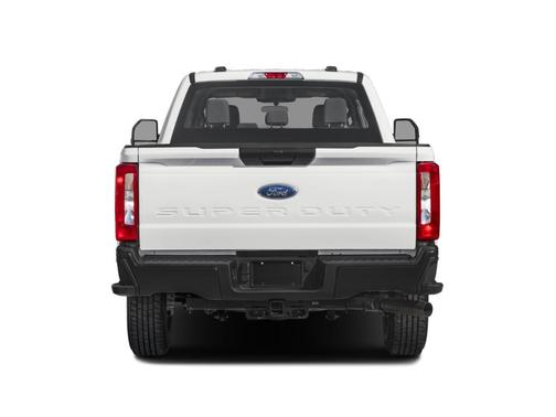 White 2023 Ford F-250 Lariat