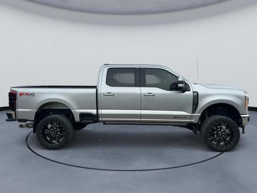 2023 Ford F-350 Lariat Super Duty