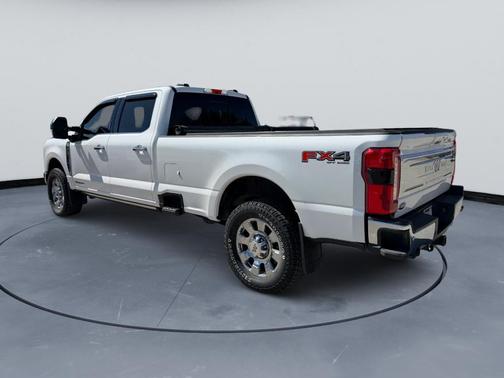 White 2024 Ford F-350 King Ranch